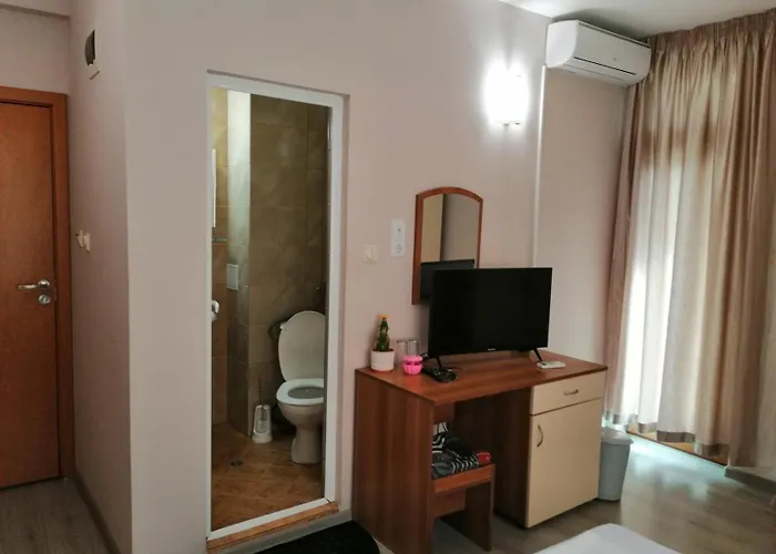 Yana 3*