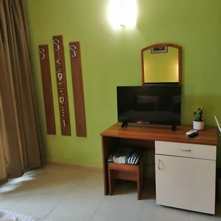 Πανσιόν Yana Kiten (Burgas)