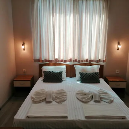 Πανσιόν Yana 3*