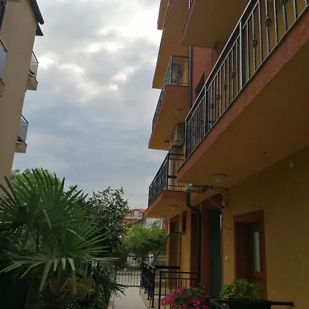 Guest house Yana