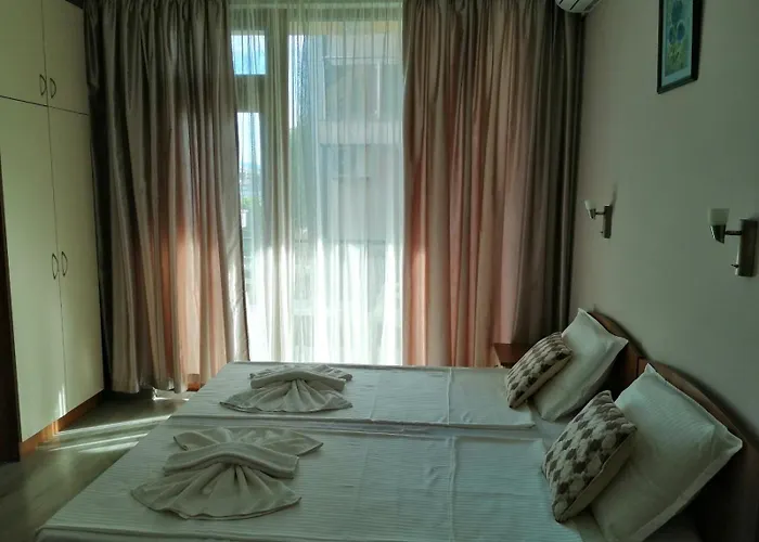 Yana Vendégház Kiten